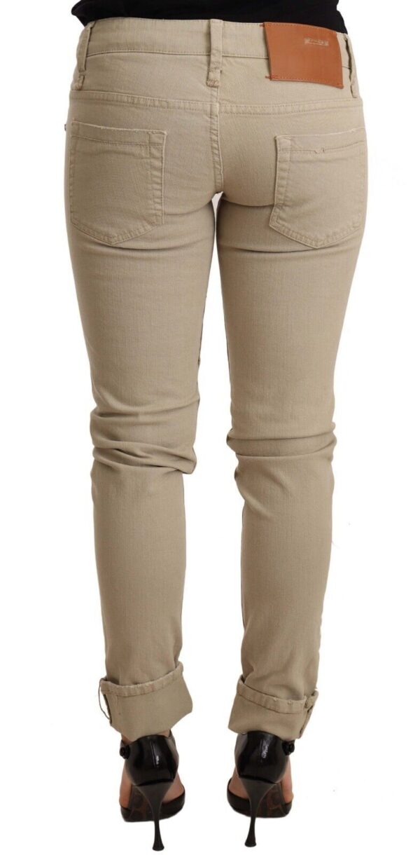⁦Acht Beige Cotton Slim Fit Chic Jeans⁩ – תמונה ⁦3⁩