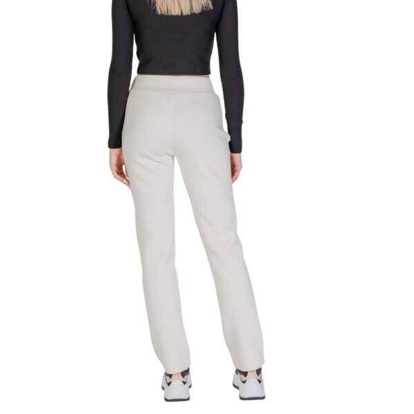 ⁦Guess Active Cream Cotton Jeans & Pant⁩ – תמונה ⁦2⁩