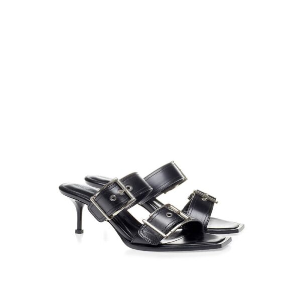 ⁦Alexander McQueen Elevate Your Steps in Timeless Black Leather Sandals⁩ – תמונה ⁦5⁩