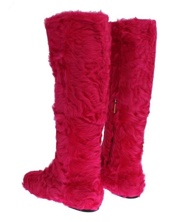 ⁦Dolce & Gabbana Elegant Pink Lambskin Fur Boots⁩ – תמונה ⁦4⁩