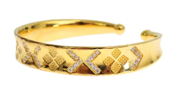 ⁦Nialaya Elegant Gold Plated Silver CZ Bracelet⁩ – תמונה ⁦2⁩